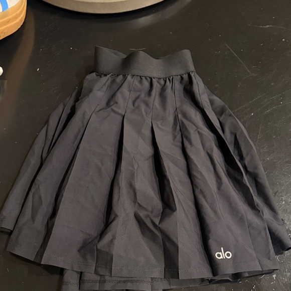 ALO Yoga Dresses & Skirts - ALO Yoga Black Skort